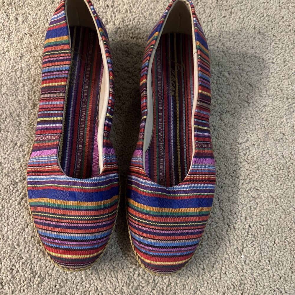 Beacon Womens Size 8.5 W Phoenix Multi Stripe Textile Guatemalan Design Slip-Ons